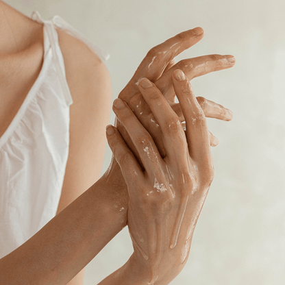 Ginseng Cleansing Oil texture on skin