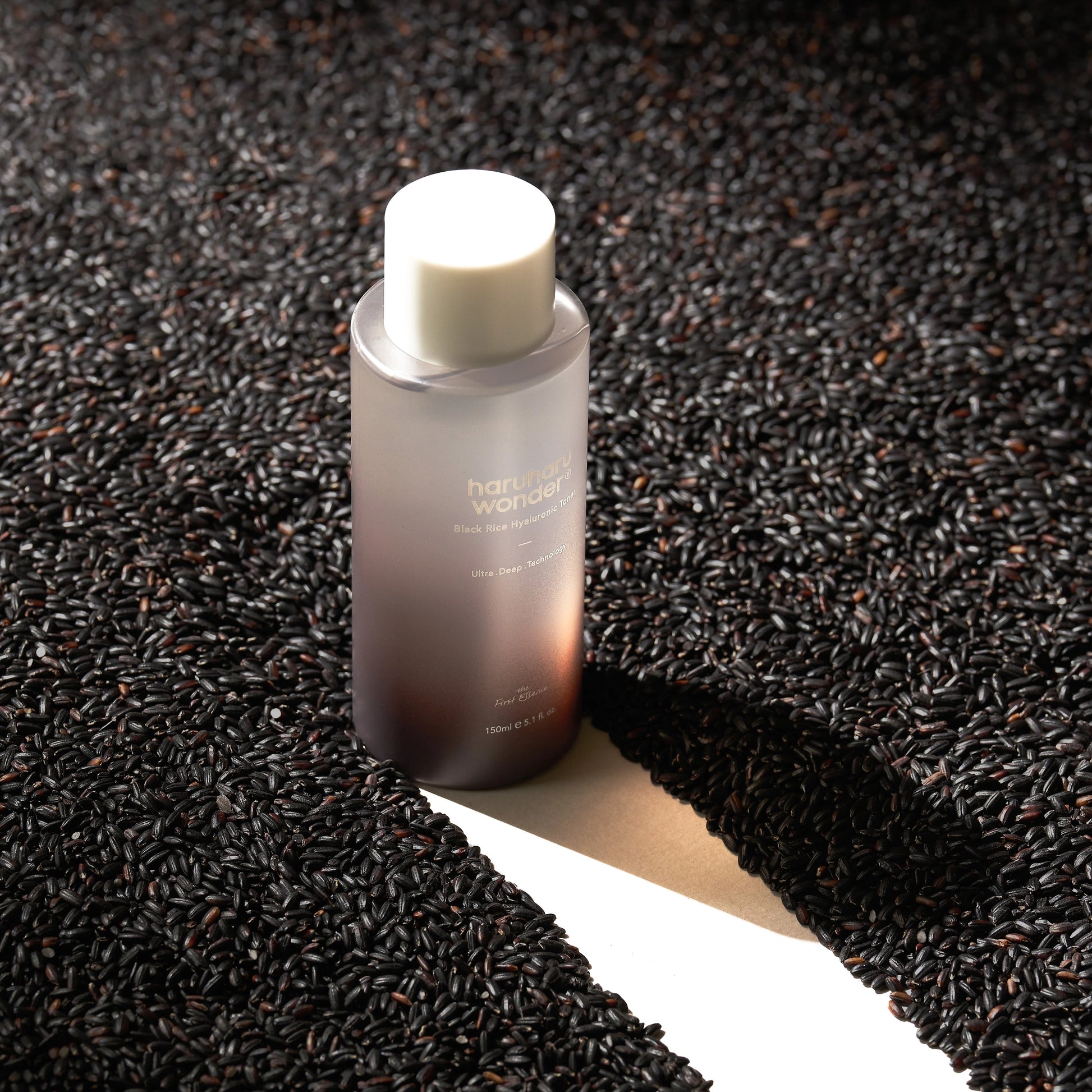 Wonder Black Rice Hyaluronic Toner 300ml in black rice