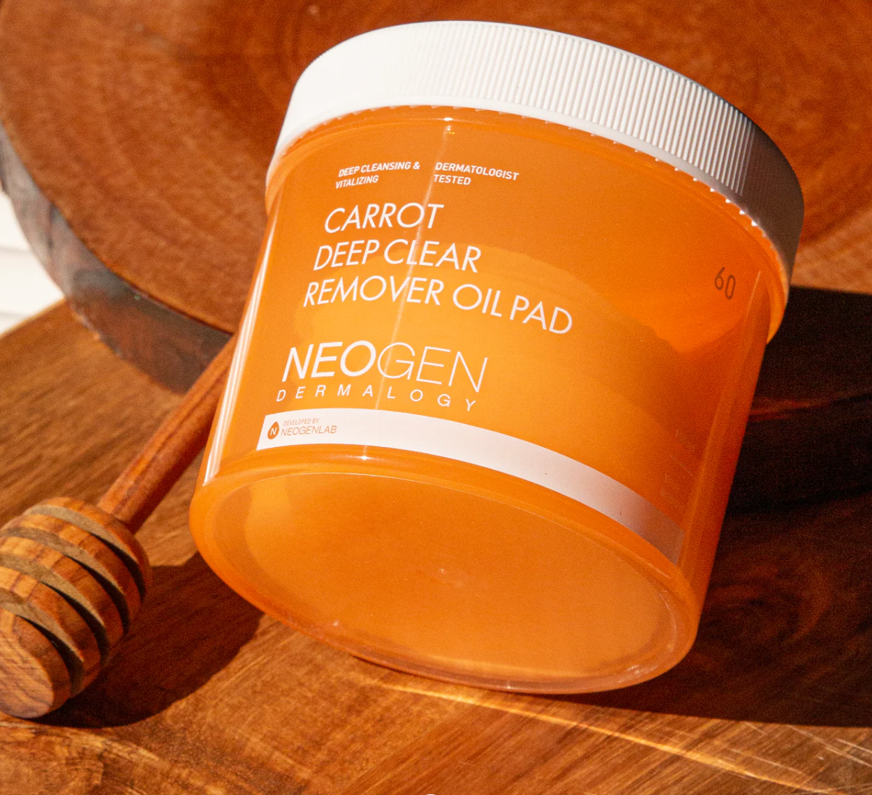 Neogen's Deep Clear Remover Oil Pads are enriched with beta-carotene