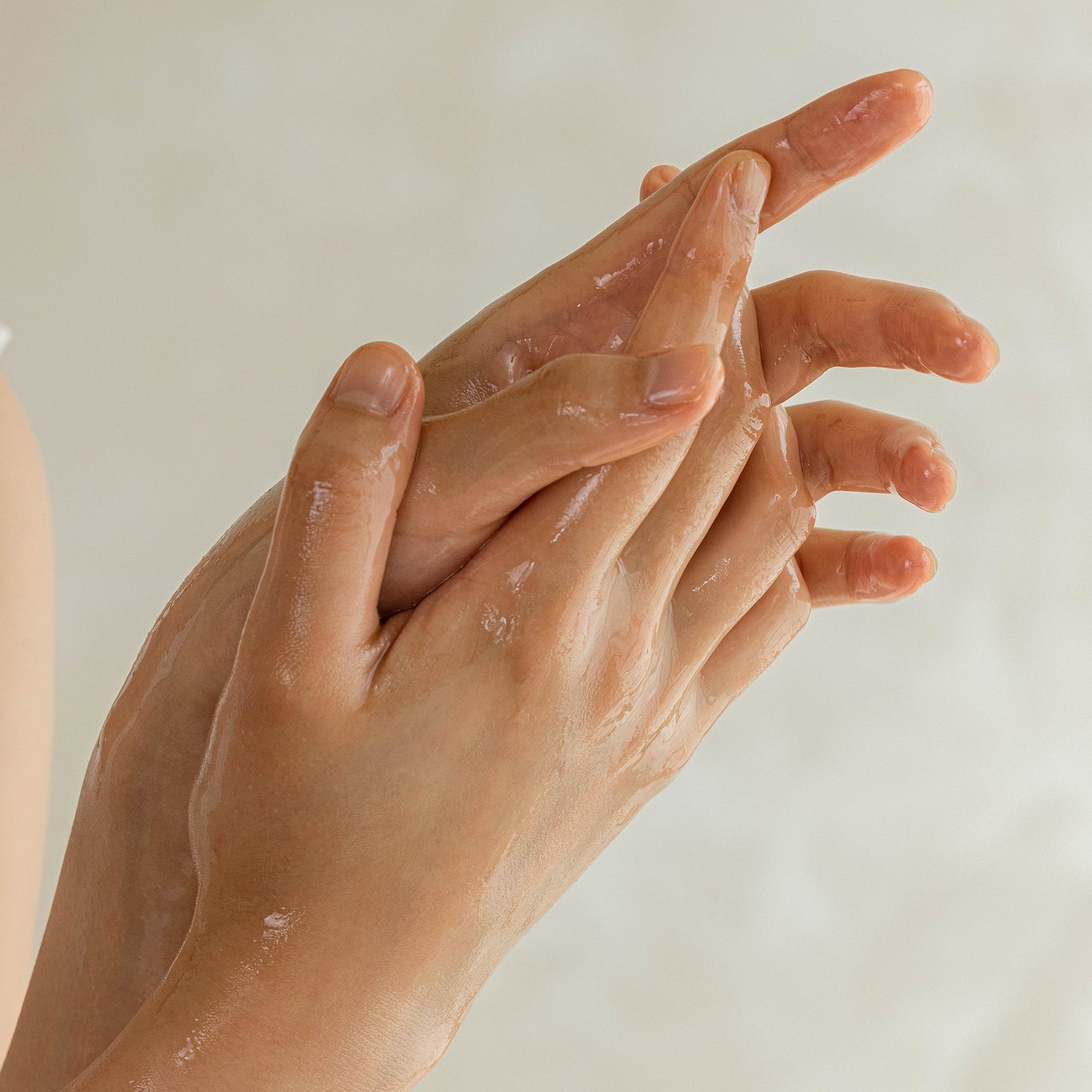 Ginseng Cleansing Oil texture on hands